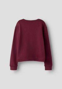 Felpa bordeaux, design cropped, morbido misto cotone, scollo rotondo, maniche lunghe con polsini a coste, texture liscia, stile minimalista.