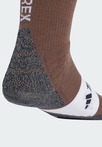 Adidas Terrex MERI - Urheilusukat - earth strata