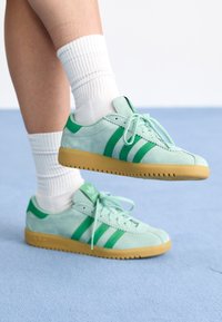 adidas Originals BRMD - Tenisice - hazy green/preloved green