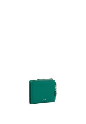 Portafoglio compatto verde con cerniera e logo metallico con la scritta "MIRIADE" sulla parte frontale, fotografato su sfondo bianco.