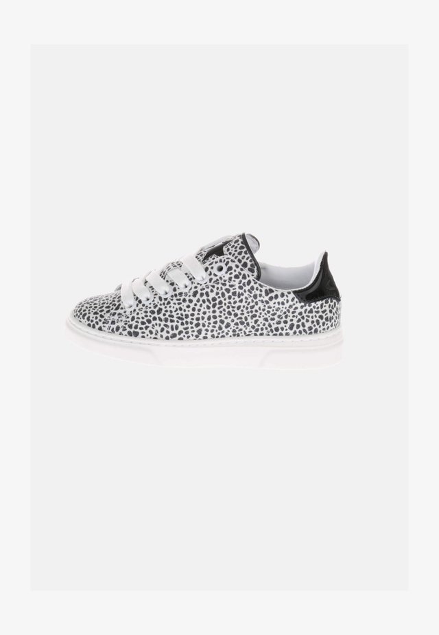 Sneakers laag - black