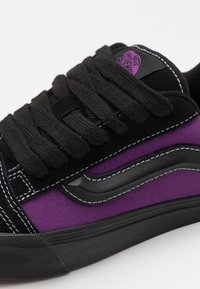 Vans KNU SKOOL UNISEX - Skate shoes - purple/black