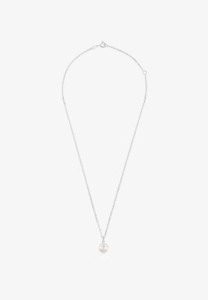 Collar de cadena de plata con un colgante de perla redonda, textura suave y un diseño delicado con un cierre simple.