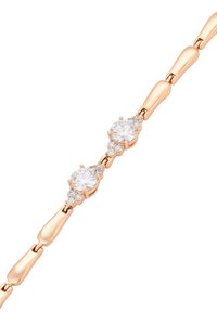 Náhrdelník z růžového zlata s dvěma velkými čirými kameny a menšími diamanty mezi nimi. Hladký, lesklý povrch s propojeným designem.