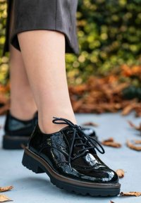 Palado by Sila Sahin CASULA - Veterschoenen - schwarz lack