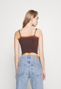 BDG Urban Outfitters CROSS CAMI - Top - chocolate