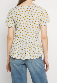 Monki Camicetta - light blue
