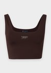 SLIM SCRIPT TANK - Top - rich brown