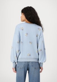 ONLY ONLBROOKE O NECK  - Pusa - soft chambray