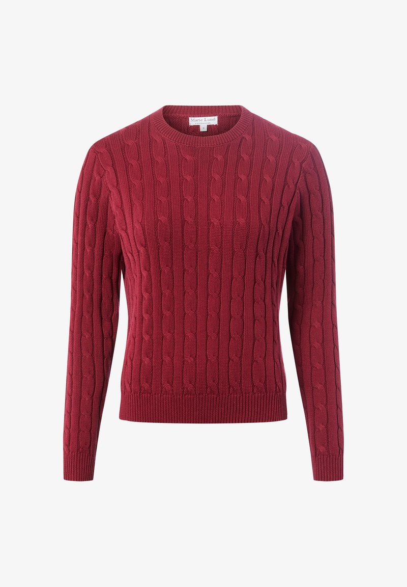 Czerwony sweter z dzianiny z teksturowanym wzorem w warkocze, okrągłym dekoltem i długimi rękawami. Ściągacze przy mankietach i u dołu wykańczają projekt.