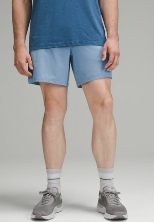 lululemon PACE BREAKER - Korte sportsbukser - blue willow