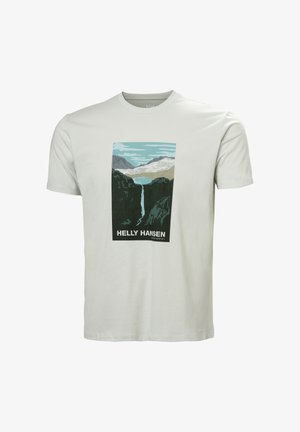 Jasnoszara, krótko rękawowa koszulka z prostokątną grafiką gór i wodospadu. Wyśrodkowane logo "Helly Hansen" na dole.
