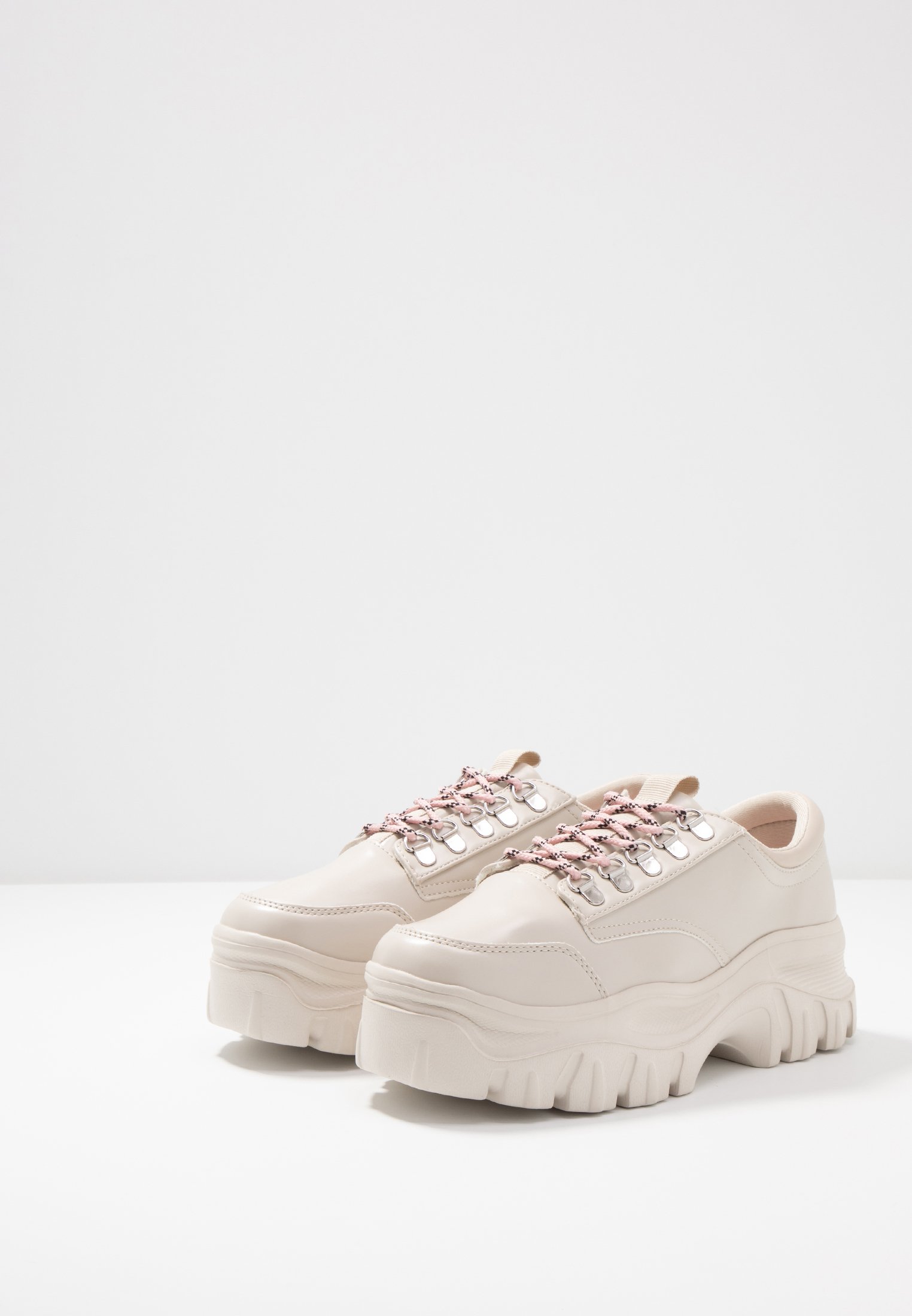 Even&Odd Joggesko nude Zalando.no Missguided DETAIL LACE UP TRAINER Joggesko nude Zalando.no