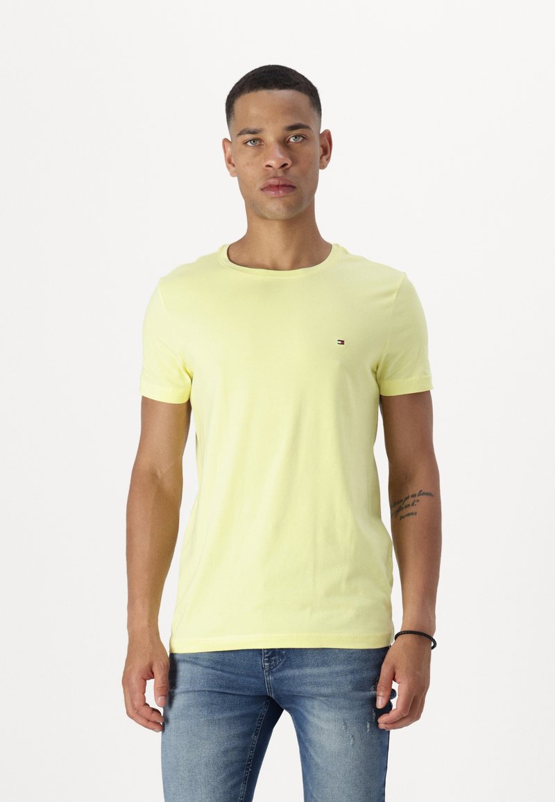 Tommy Hilfiger - STRETCH SLIM FIT TEE - Basic T-shirt - yellow tulip, Enlarge