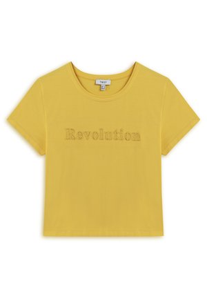 Camiseta amarilla de manga corta con cuello redondo, que presenta la palabra "Revolución" en relieve con una textura contrastante.