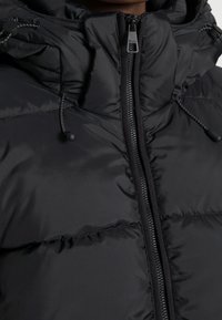 TOM TAILOR DENIM SHORT PUFFER WITH HOOD - Casaco de inverno - deep black