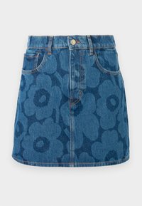 Gonna di jeans blu con un motivo floreale, cinque tasche, chiusura con bottone e delicate cuciture a contrasto sull'orlo e sulla vita.
