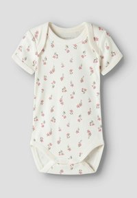 Kortærmet baby-body i cremefarvet bomuld med lyserødt blomsterprint og grønne blade; trykknaplukning i bunden; blødt stof, rund hals med blid pasform.