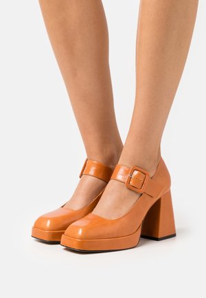 ÁNGEL ALARCÓN, Escarpins - orange