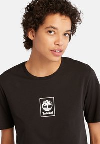 Timberland STACK LOGO REGULAR TEE - T-Shirt print - black