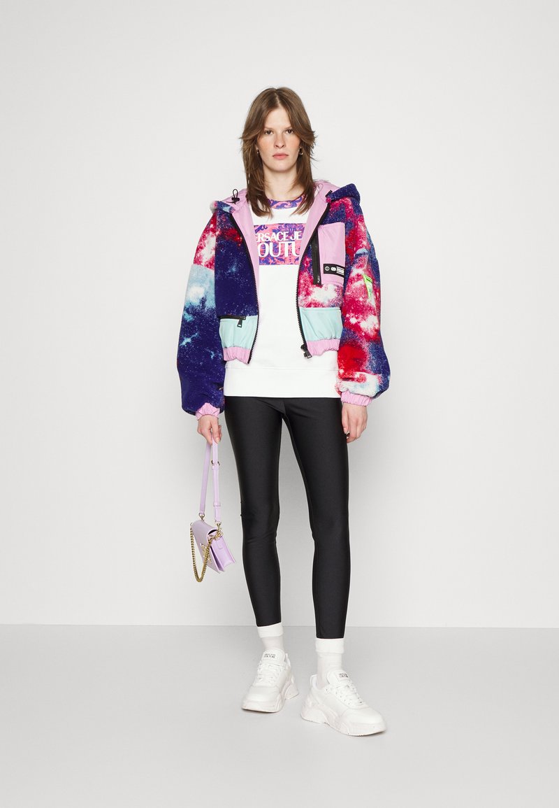 Damen Sweatshirts | Versace Jeans Couture Sweatshirt white/weiß - FP74227 Damen Sweatshirts | Versace Jeans Couture Sweatshirt white/weiß - FP74227