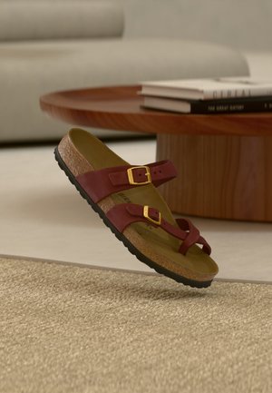 Birkenstock, MAYARI - Σανδάλια τύπου T - zinfandel