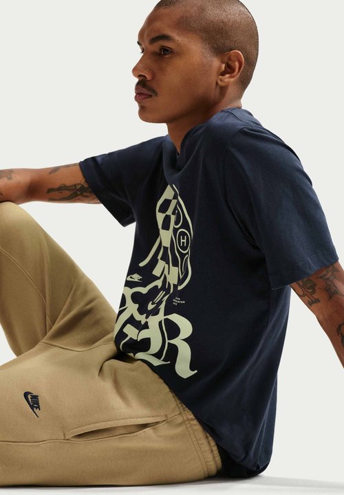 Nike Tracksuit bottoms - parachute beige/parachute beige/obsidian — photo 4
