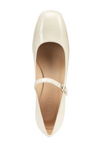 Scarpa Mary Jane in pelle lucida color crema con punta arrotondata, delicato strap per la caviglia e una morbida fodera interna con marchio a rilievo.