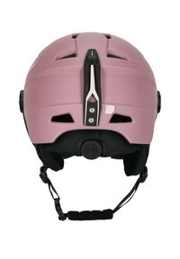 Pinkfarbener Skihelm mit Belüftungslöchern, verstellbarem Ratschenrad, schwarzer Polsterung und Kinnriemen sowie silbernen Akzenten an der Rückseite.