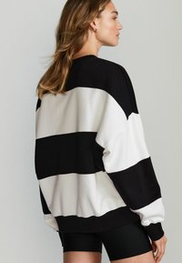 Next RELAXED FIT STRIPE  - Sweater - black white