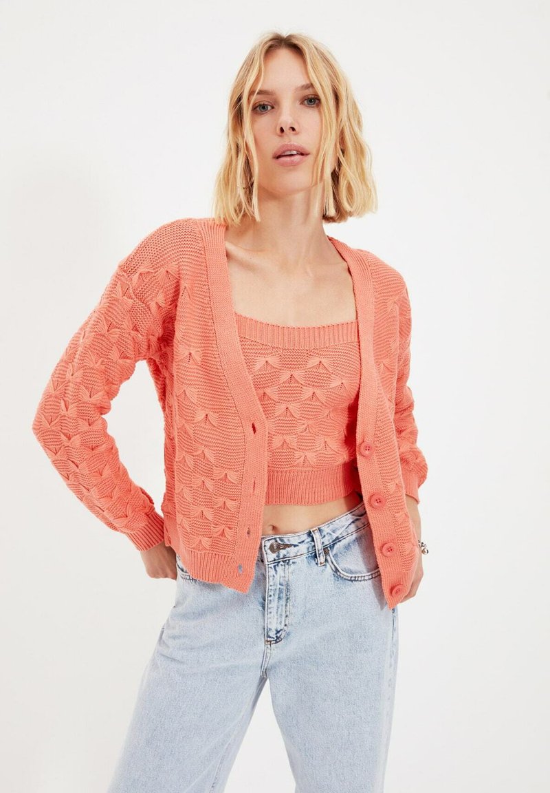 Damen Strickjacken | Trendyol Strickjacke pink - WM64482 Damen Strickjacken | Trendyol Strickjacke pink - WM64482