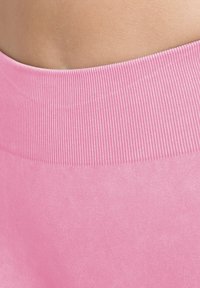 Smilodox BATIK SCRUCH RUTH SHORTS - Leggings - pink