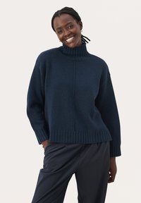 Unausgewählt, navy blazer