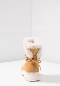 Geox Botas para la nieve - yellow