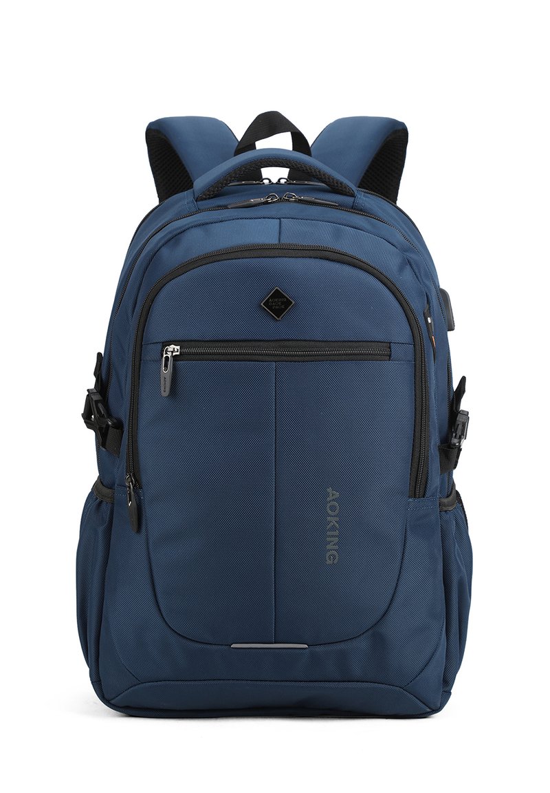 Sac à dos bleu avec plusieurs poches, bretelles rembourrées, poche zippée à l'avant, poches latérales et poignée supérieure, conçu pour un usage quotidien.
