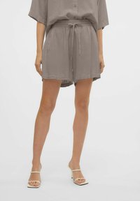Vero Moda - VMLINN NOOS - Shorts - moon rock Thumbnail Image 1