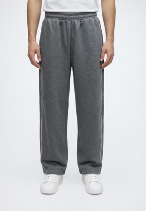 GAP, HVYWT BAGGY TAPER - Панталони - b50 charcoal heather