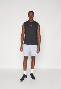 adidas Performance Short de sport - halo silver-coloured/black