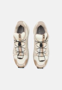 Salomon Sportstyle SPEEDCROSS GTX UNISEX - Baskets basses - vanilla ice/white pepper/feather gray