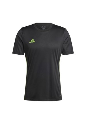 Camiseta deportiva Adidas negra de manga corta con logo verde en el pecho y tejido de malla en las mangas, con cuello redondo.