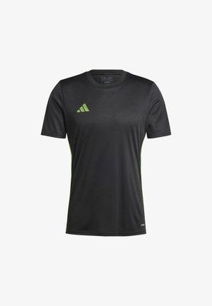 Czarna sportowa koszulka Adidas z krótkim rękawem, zielonym logo na piersi oraz siateczkowym materiałem na rękawach, z okrągłym dekoltem.