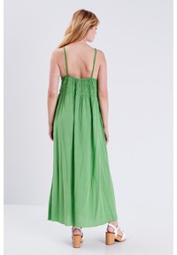 Cache Cache LANGES - Robe longue - vert