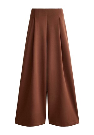 Pantaloni maro cu talie înaltă și croială largă, cu o finisare netedă și fără buzunare sau detalii vizibile la talie.