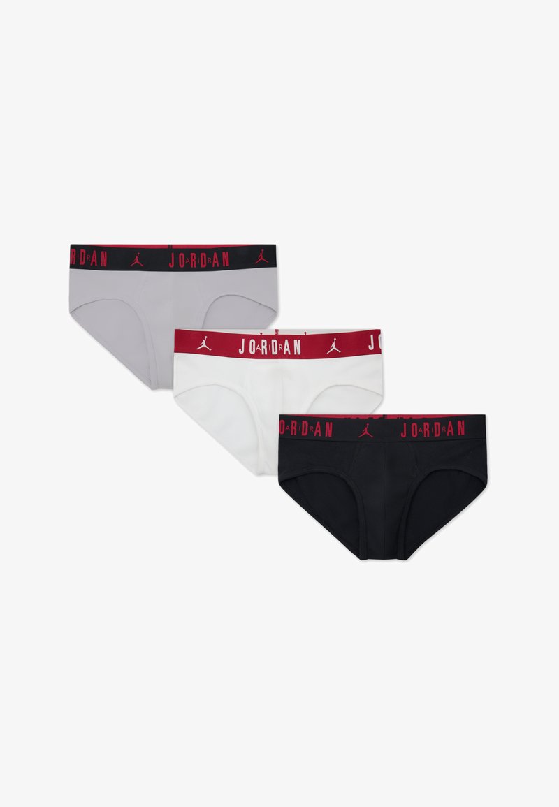 Três pares de cuecas de corte baixo em cinza, branco e preto. Cada par tem uma faixa elástica colorida com o detalhe "JORDAN" e o logótipo.