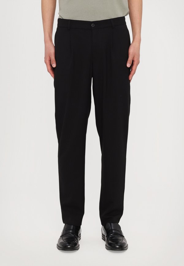 TAPERED PLEATED TROUSERS - Stoffhose