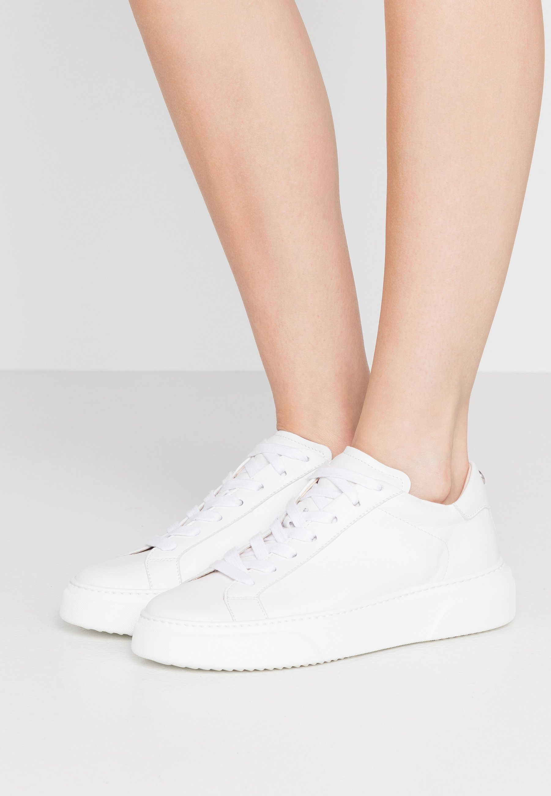 Marc Cain Joggesko white Zalando.no GARMENT PROJECT Joggesko plasterwhite Zalando.no