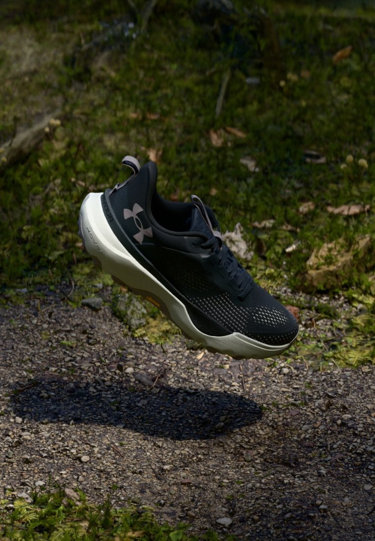 スパイク・シューズ Under Armour HOVR Infinite Pro 25cm Under Armour INFINITE PRO UNISEX - Obuwie do biegania Szlak