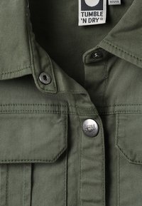 Tumble 'n dry BELA - Chaqueta vaquera - green army