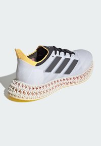 adidas Performance 4DFWD 4 - Zapatillas running asfalto - cloud white grey five spark