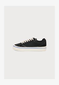 Επιλέχθηκε, black